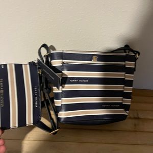 Tommy Hilfiger purse and wallet set